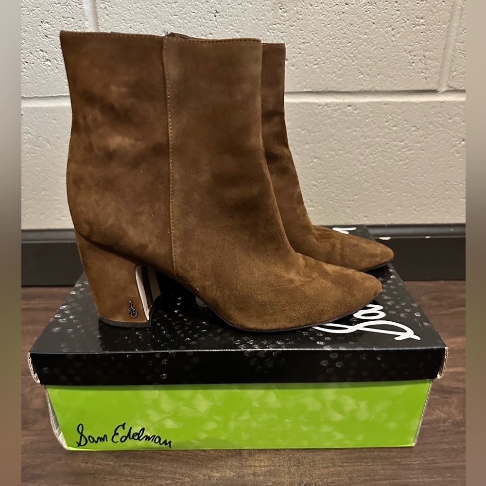 EUC - Sam Edelman Hilty Hazelnut Suede Ankle Booties 8M